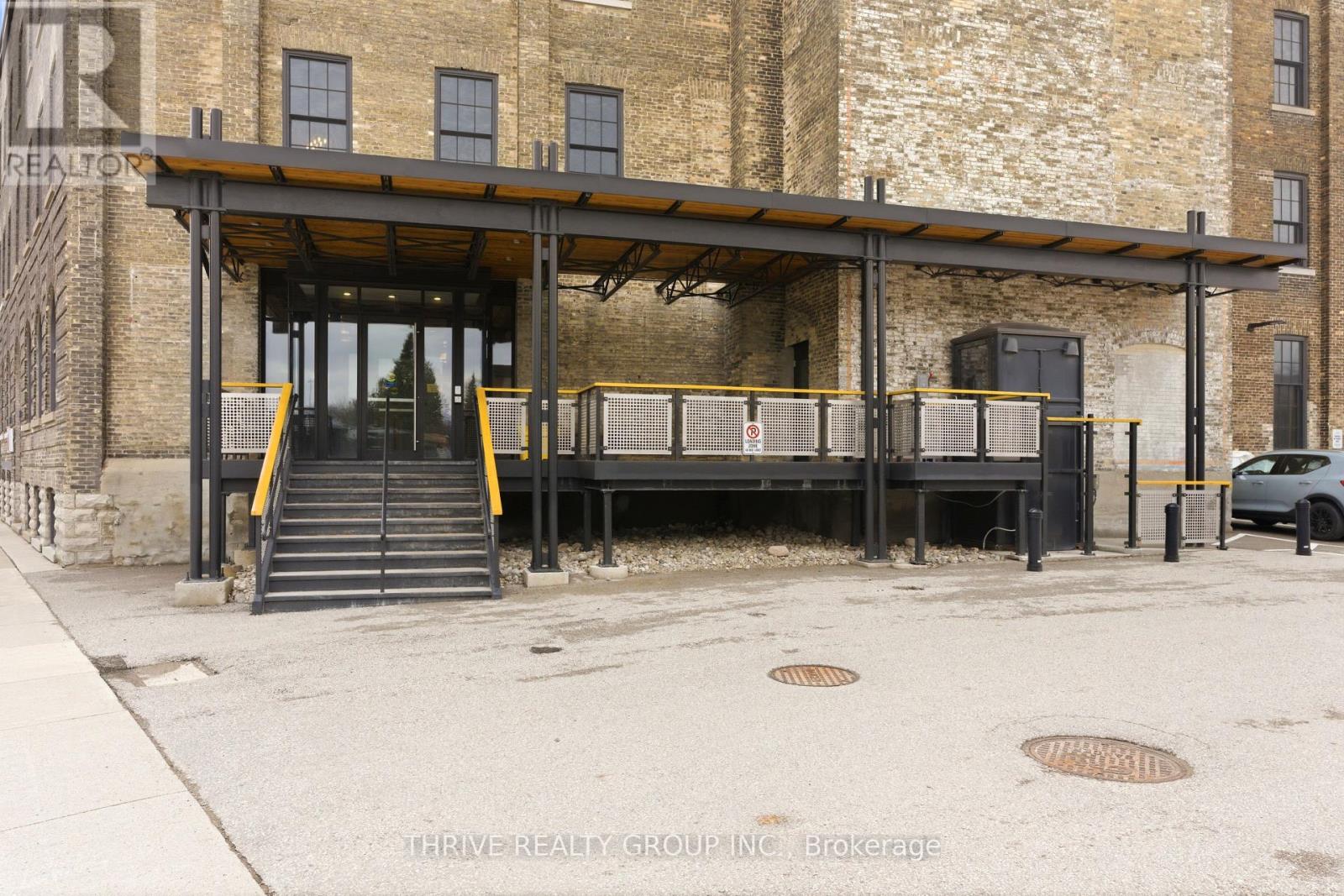 304 - 245 DOWNIE STREET