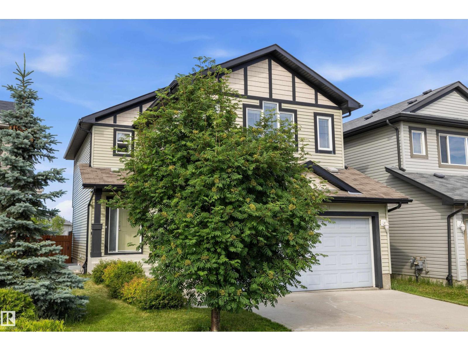 4020 166 AV NW