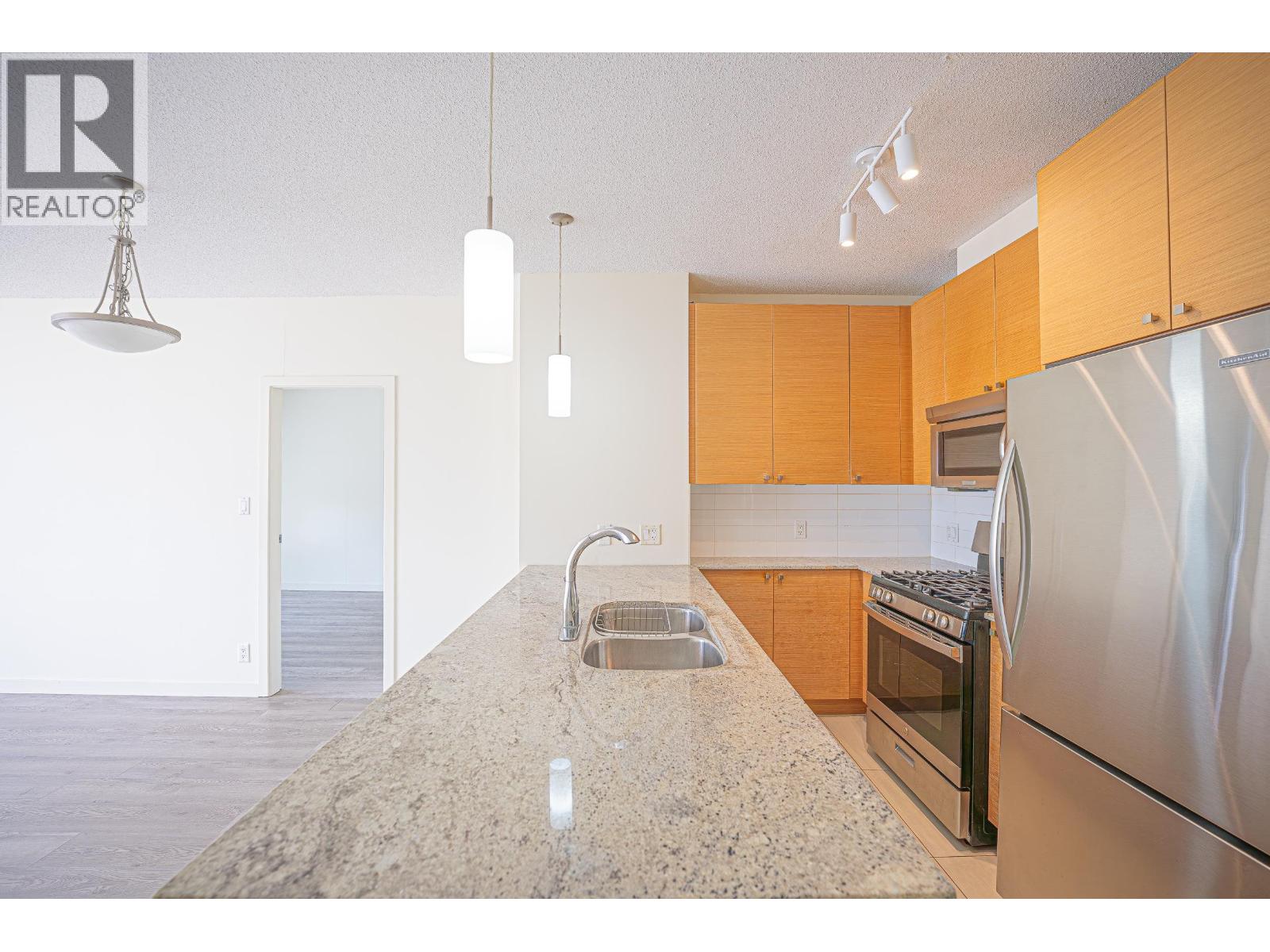 1103 110 BREW STREET