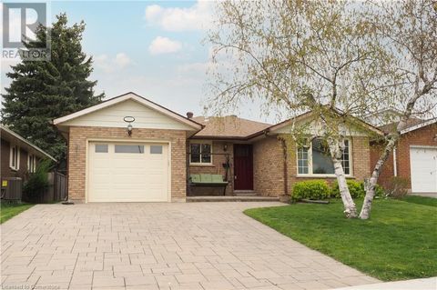 593 WESTVALE Drive Waterloo ON N2T1G5