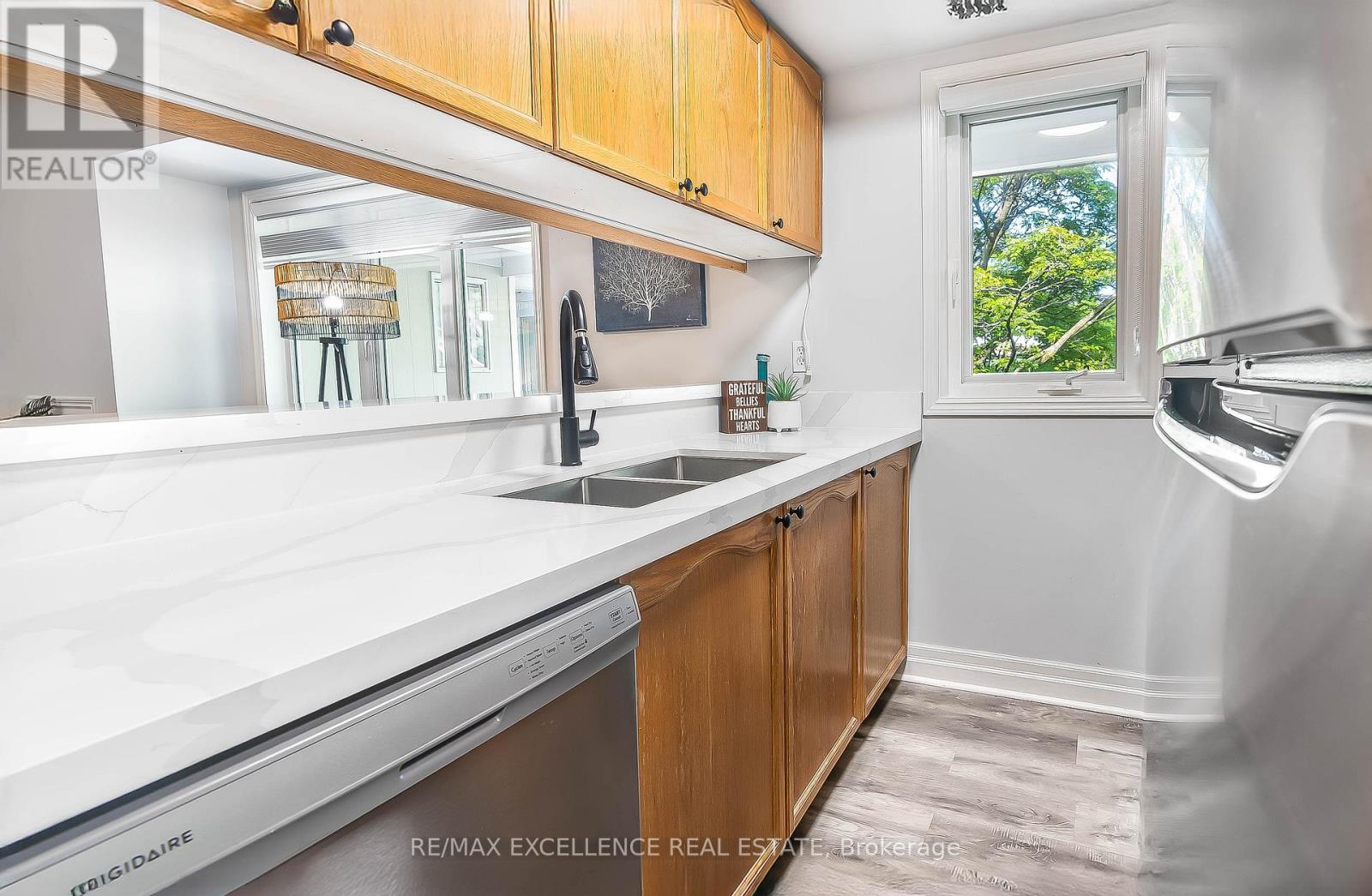 230 - 101 BRISTOL ROAD E