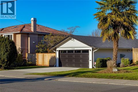 710 Greenlea Dr Saanich BC V8Z6V8