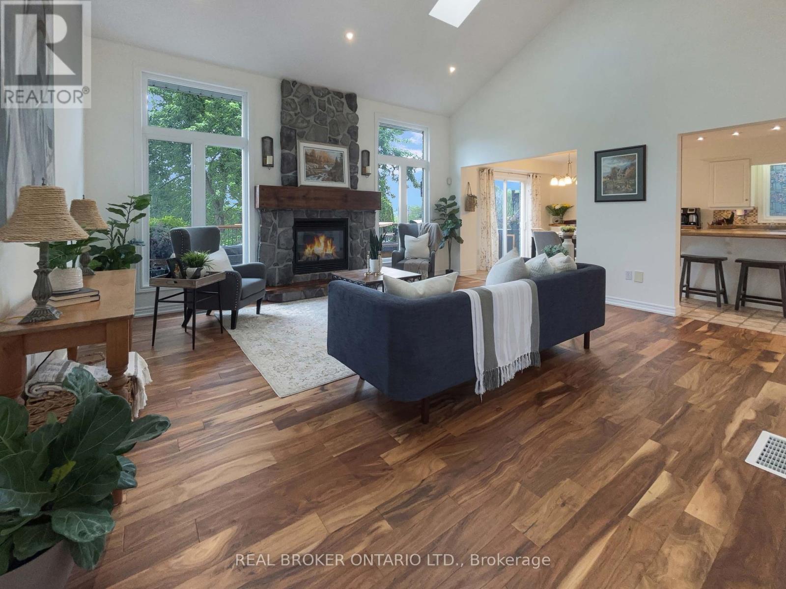 18 BRICKER COURT