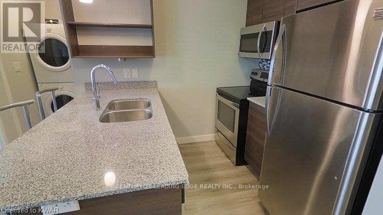 910 - 318 SPRUCE STREET