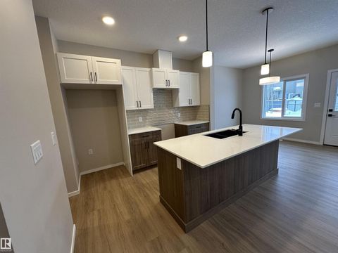 1152 SOUTH CREEK WD Stony Plain AB T7Z0M1