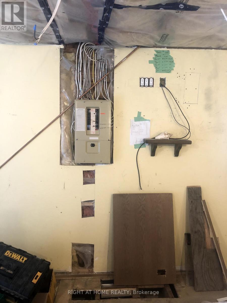 47 METROPOLITAN CRESCENT