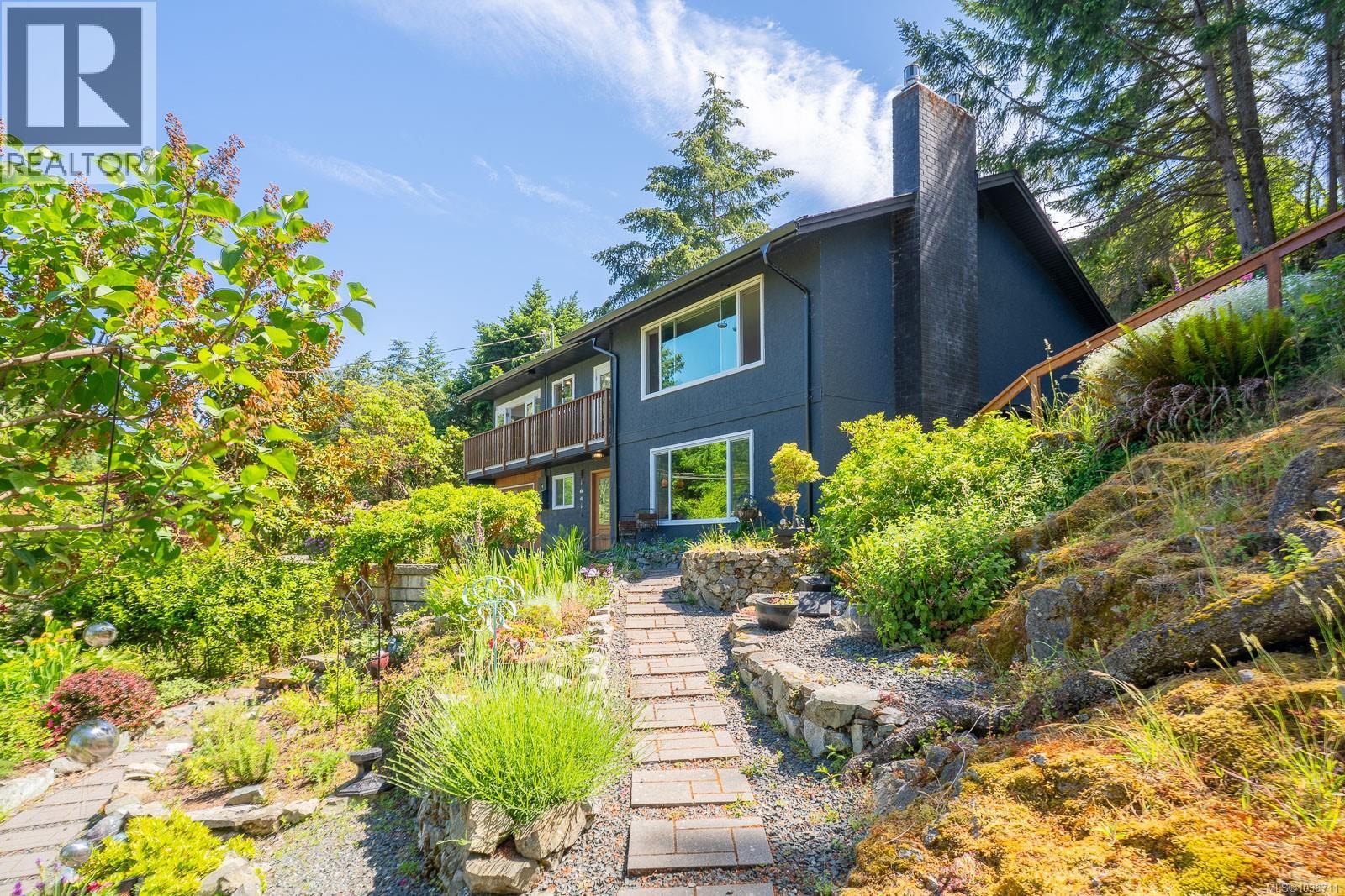 3583 Hammond Bay Rd