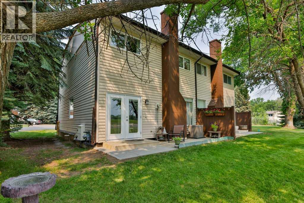 8, 29 Brock Place W
