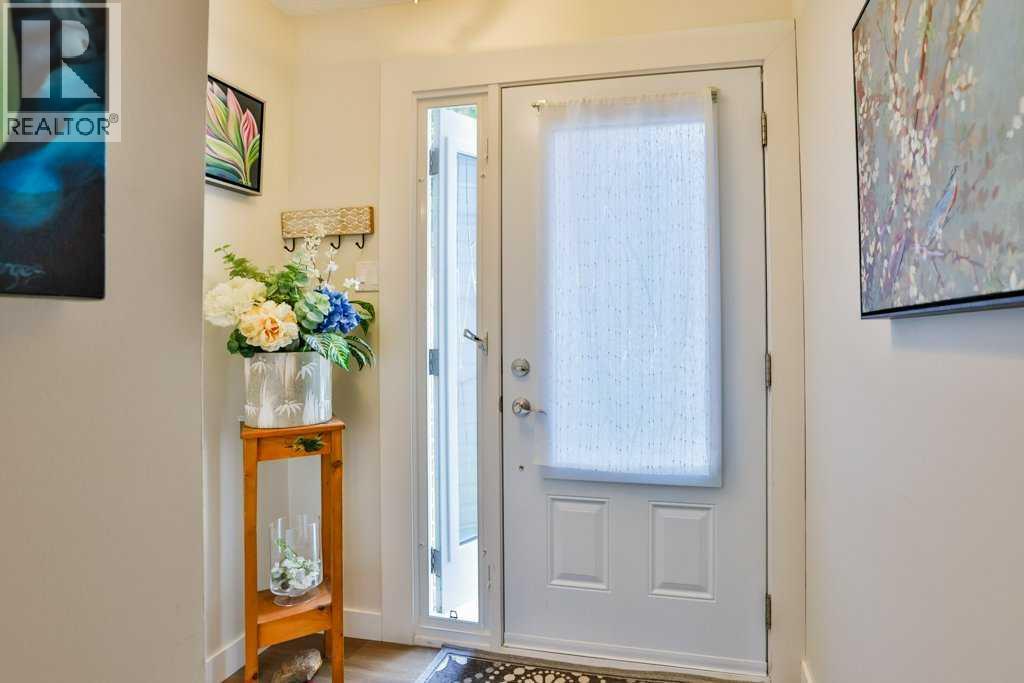 8, 29 Brock Place W