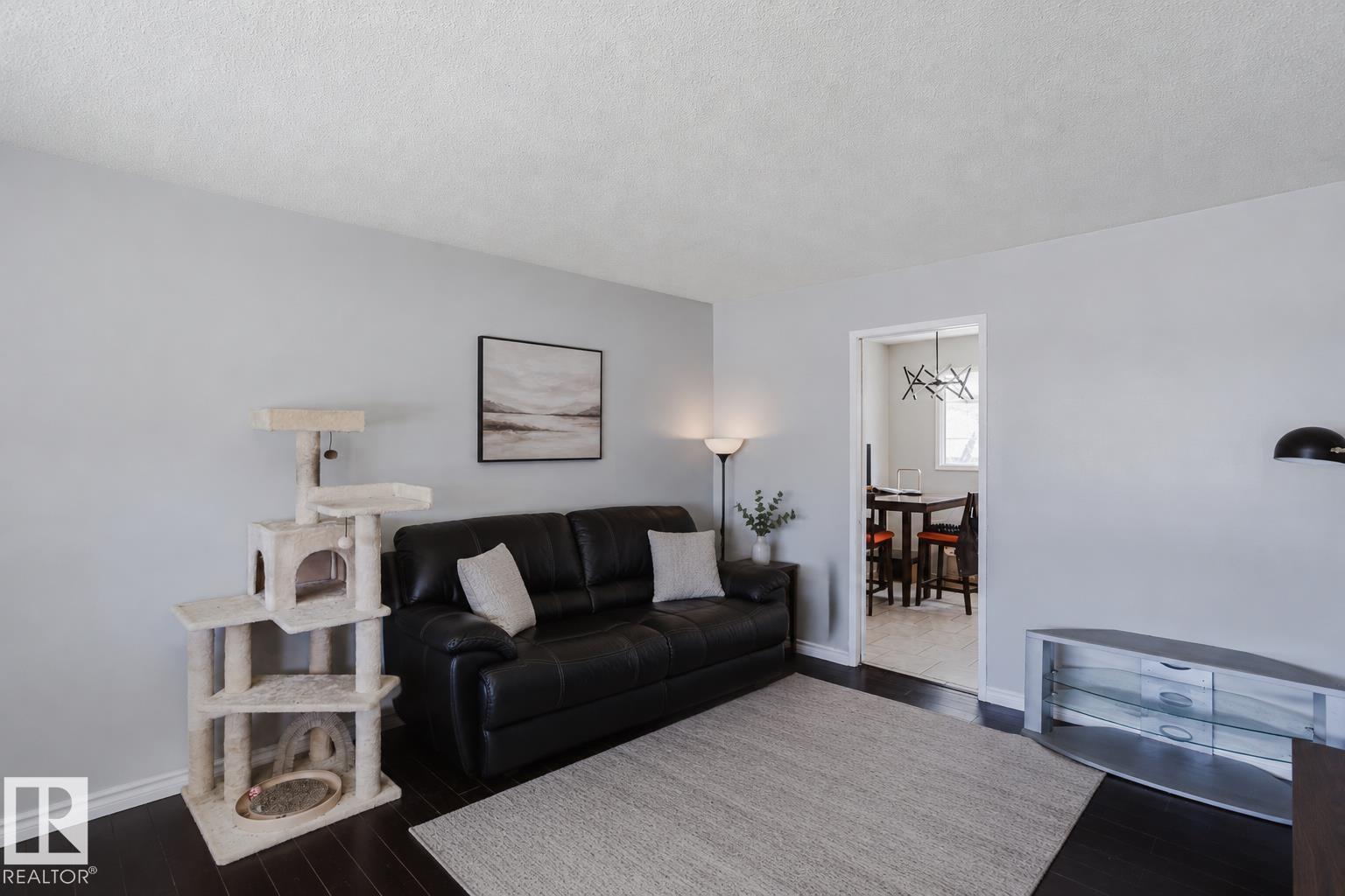 10325 152 ST NW