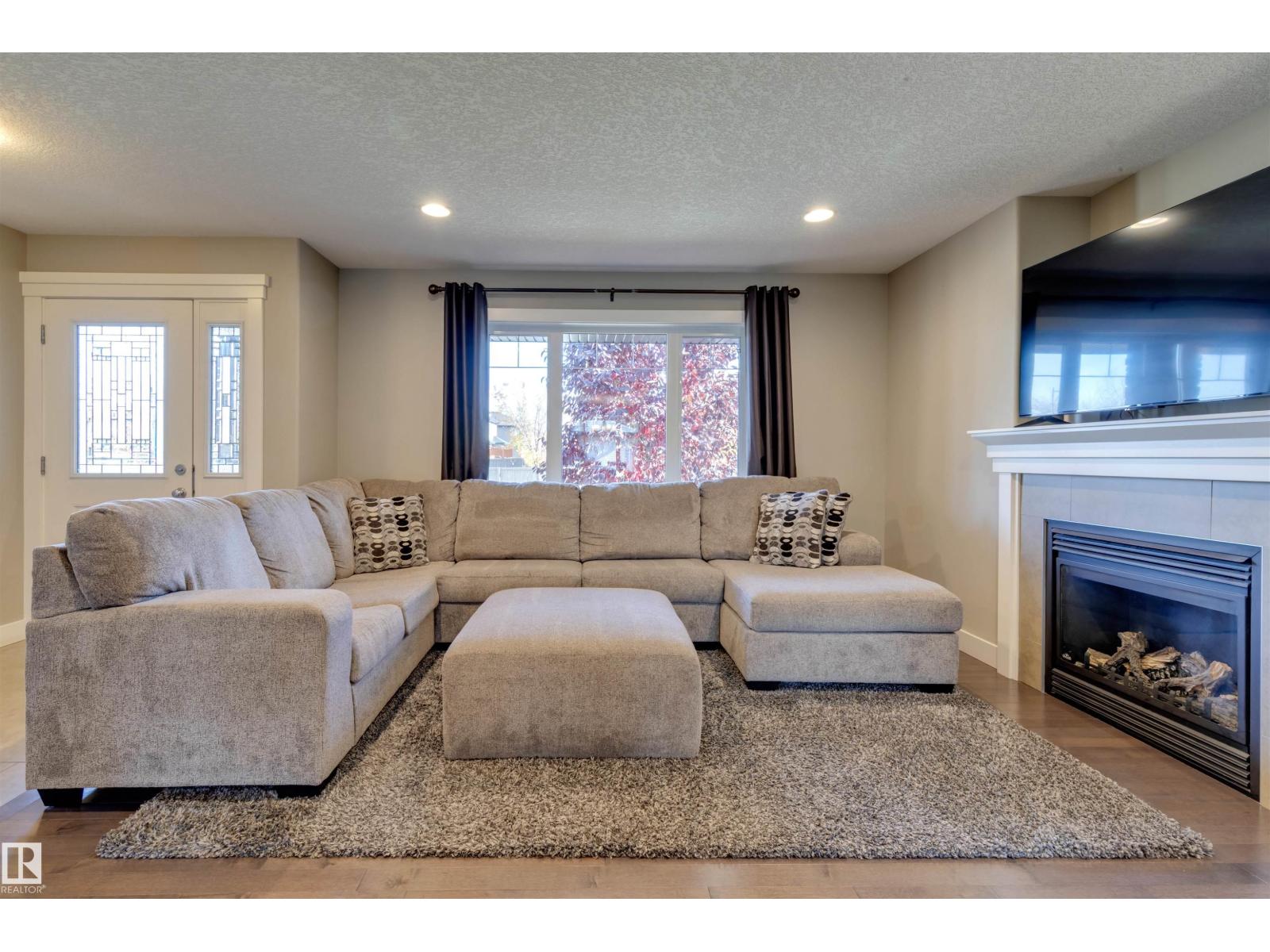124 ALLARD WY