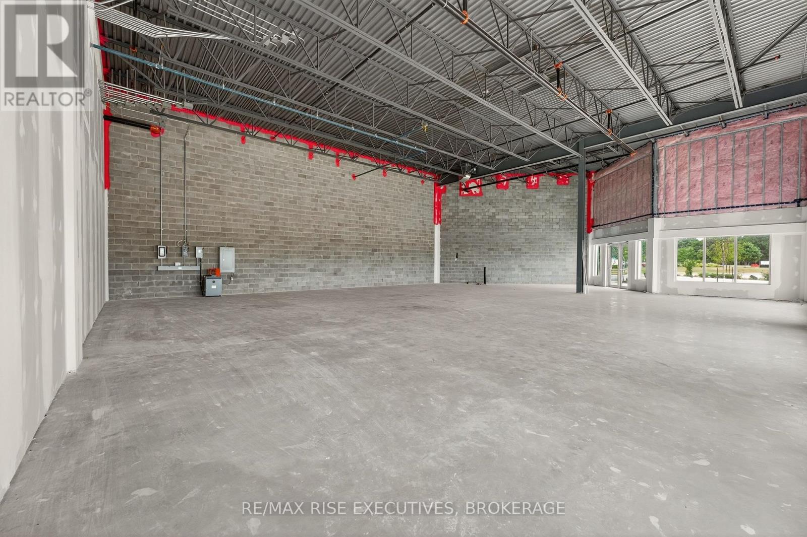 10 - 1325 CENTENNIAL DRIVE N