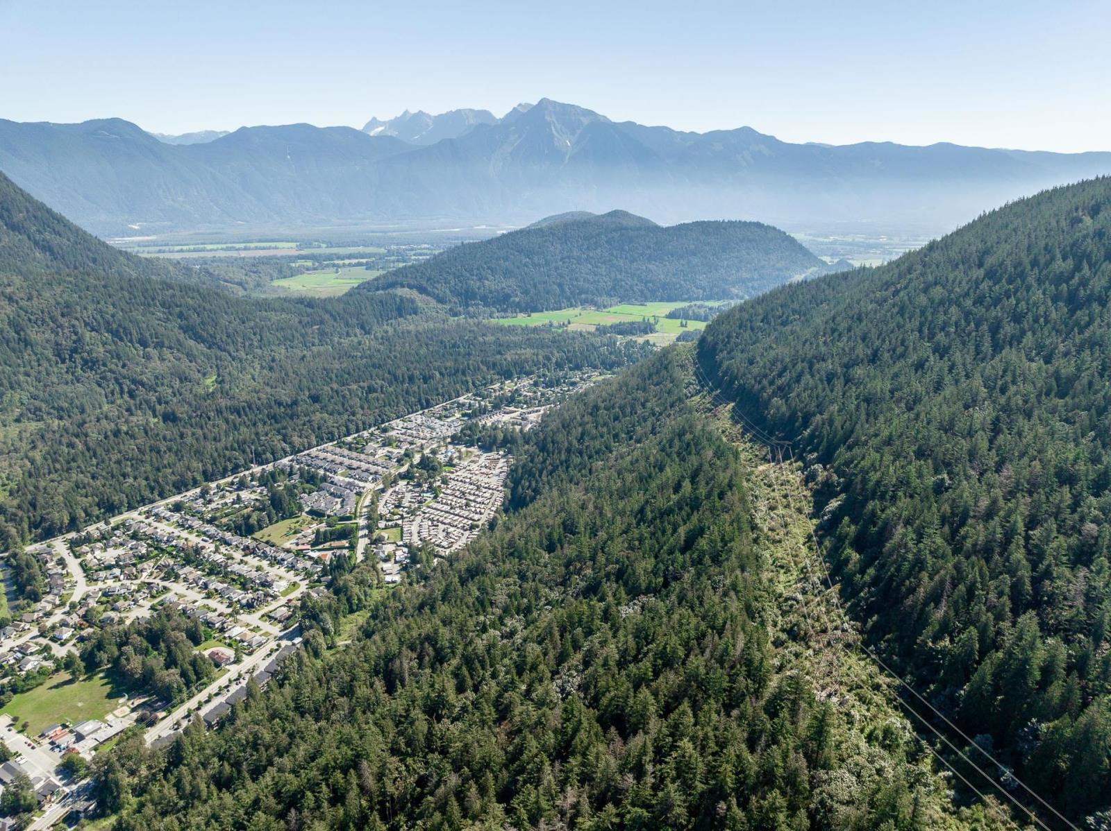 HOT SPRINGS ROAD|Harrison Hot Springs