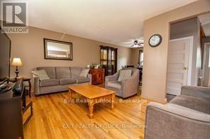 644 HAWLEY STREET - Photo 4