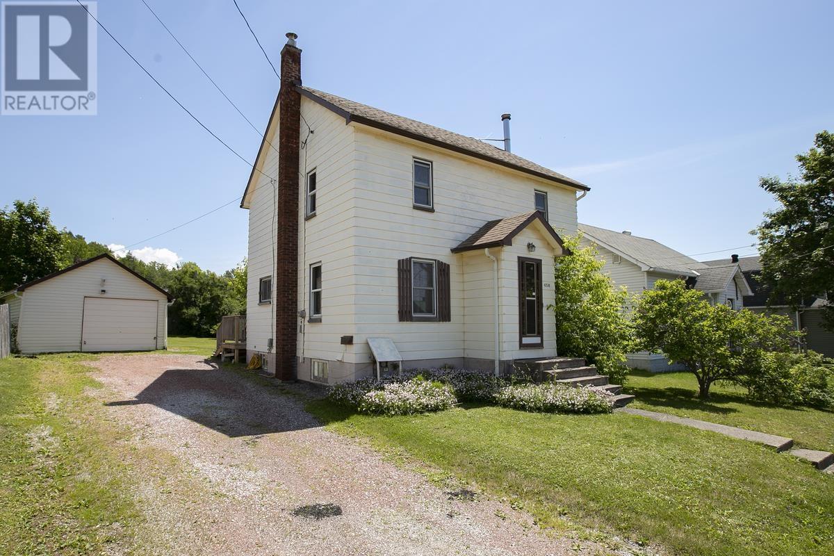 Photo 1 of 50 — 458 North ST, Sault Ste. Marie, ON P6B2B4
