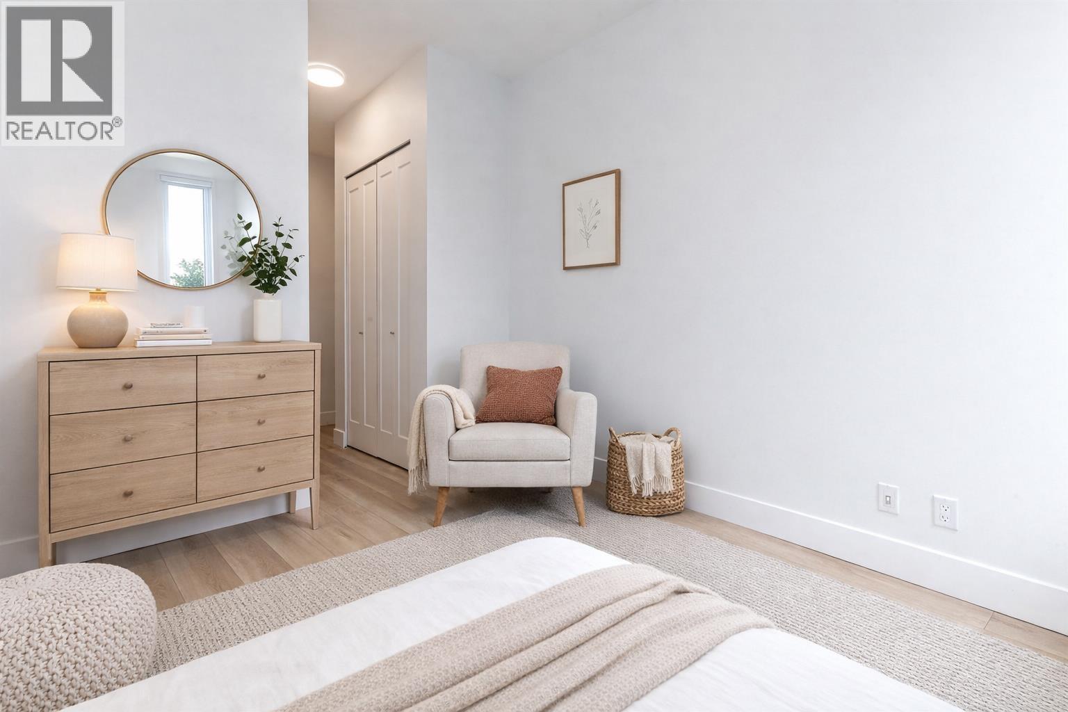 104 708 EDGAR AVENUE