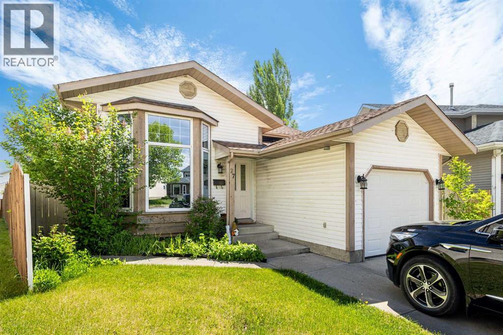 27 Erin Green Place SE