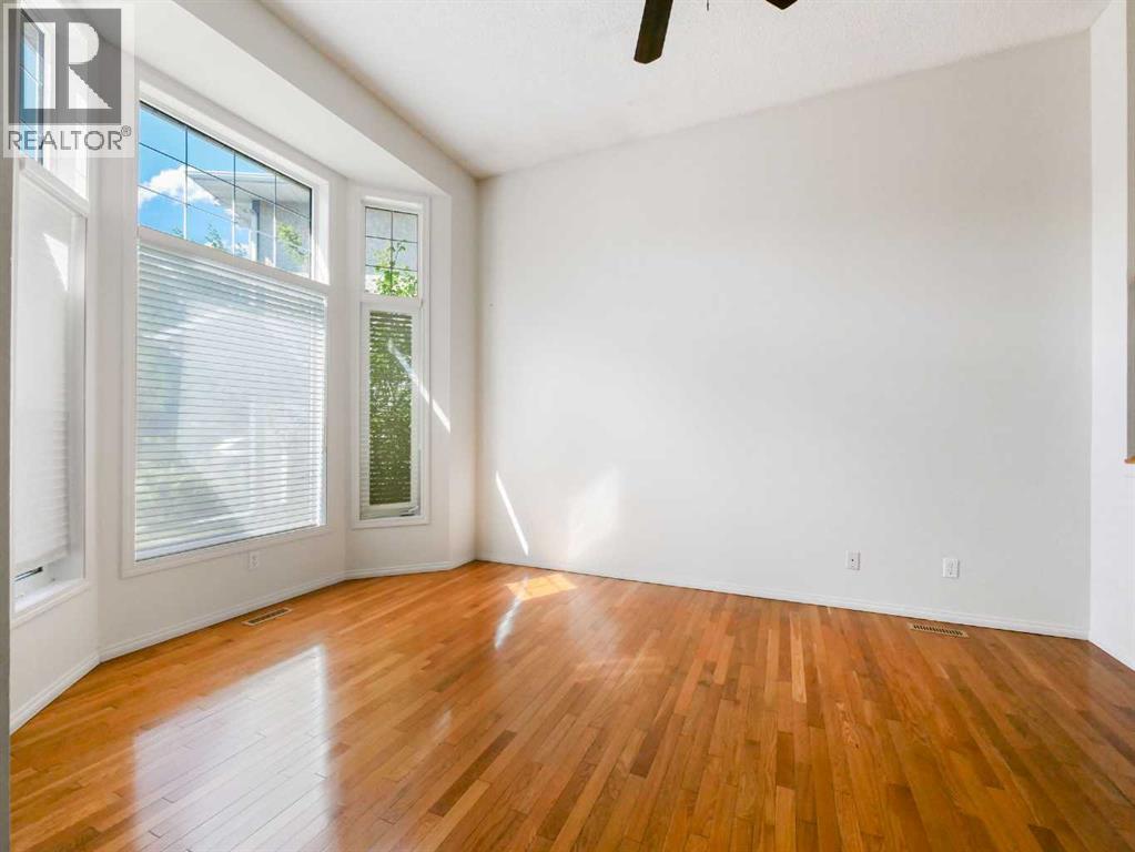 27 Erin Green Place SE