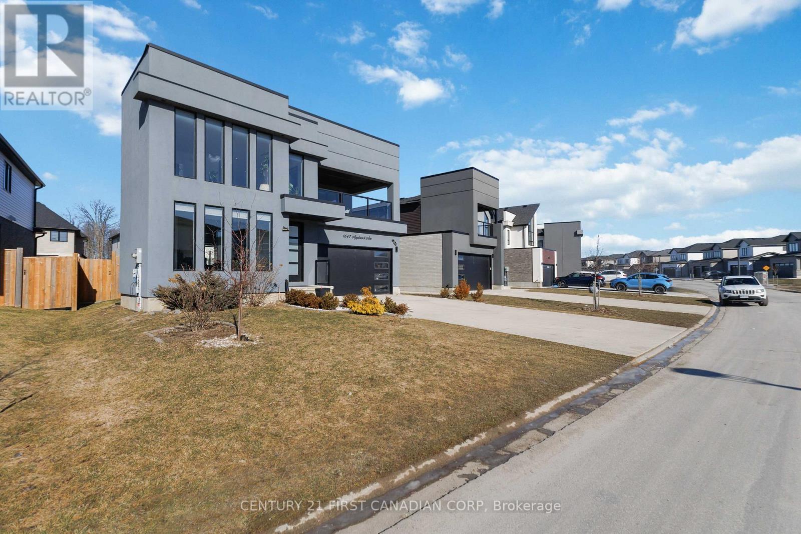 1647 APPLEROCK AVENUE