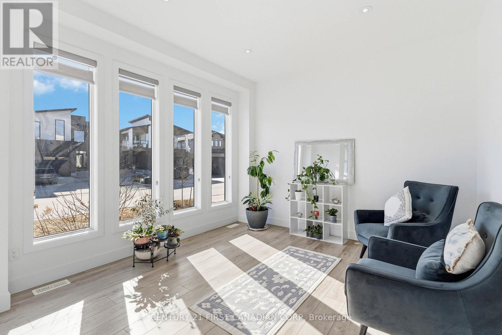 1647 APPLEROCK AVENUE