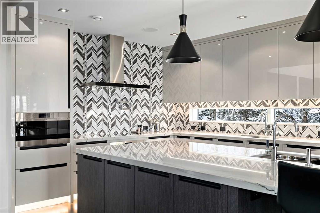 25 Posthill Drive SW