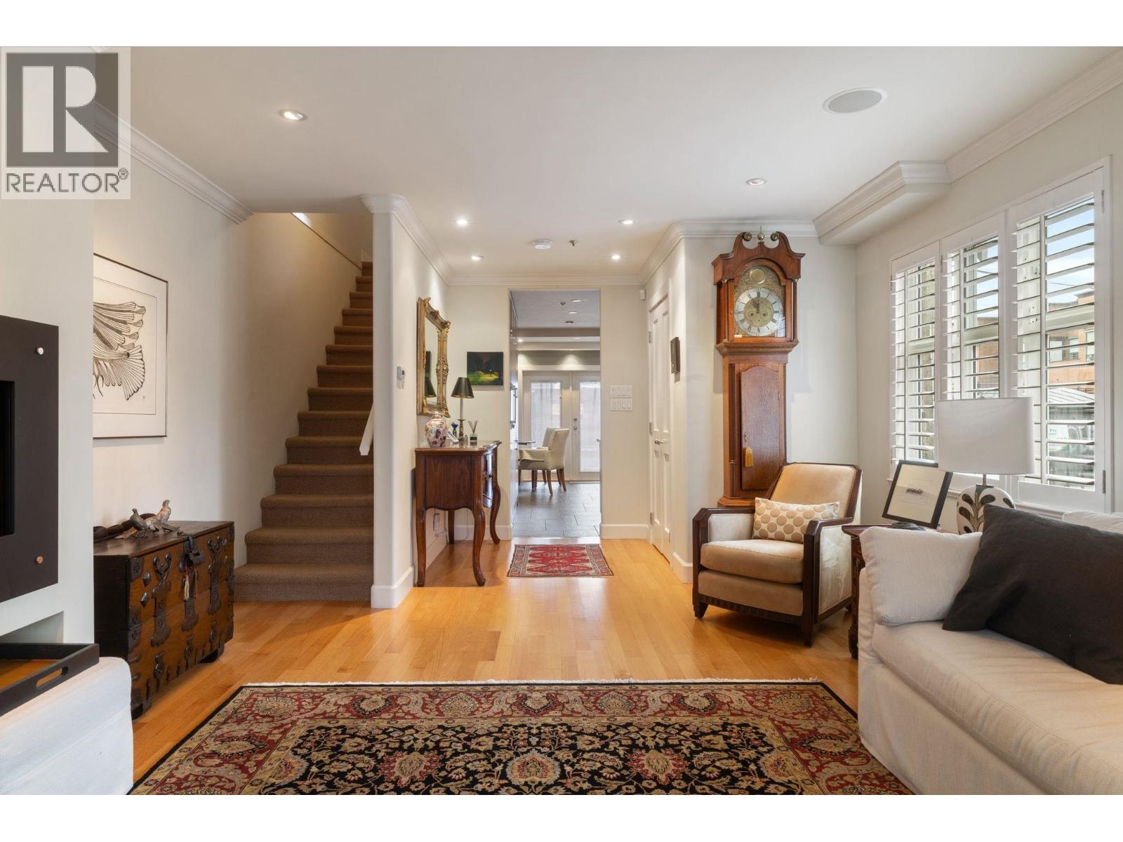 1730 KITCHENER STREET