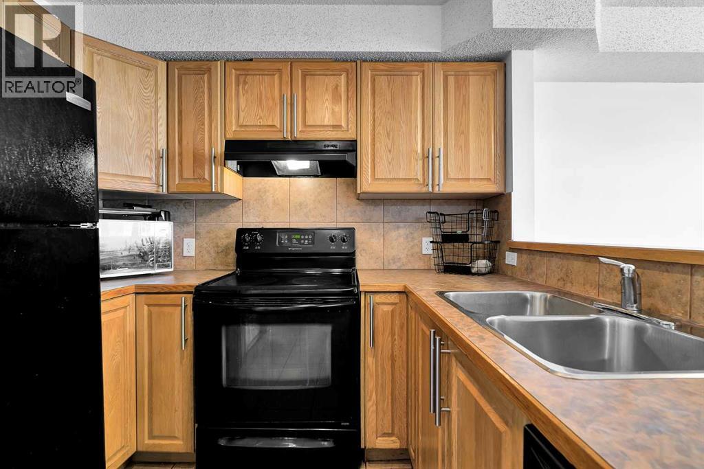 218, 92 Saddletree Court NE