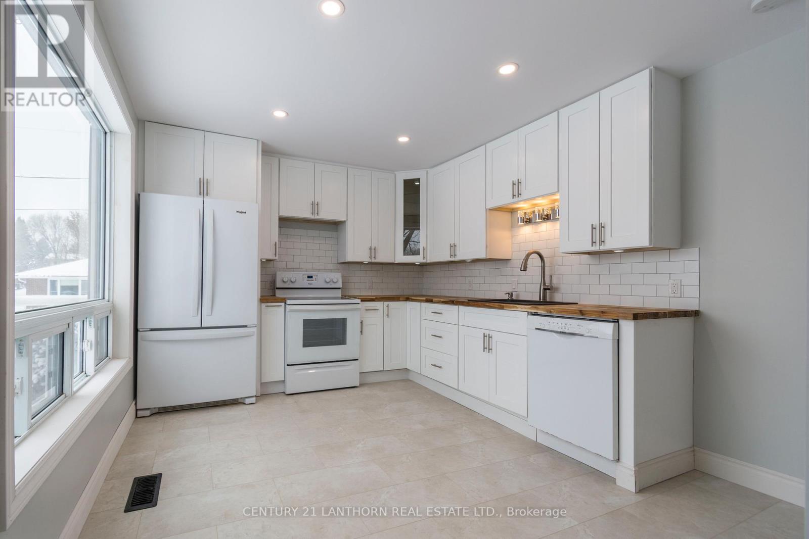 UNIT A - 199 WILLIAM STREET
