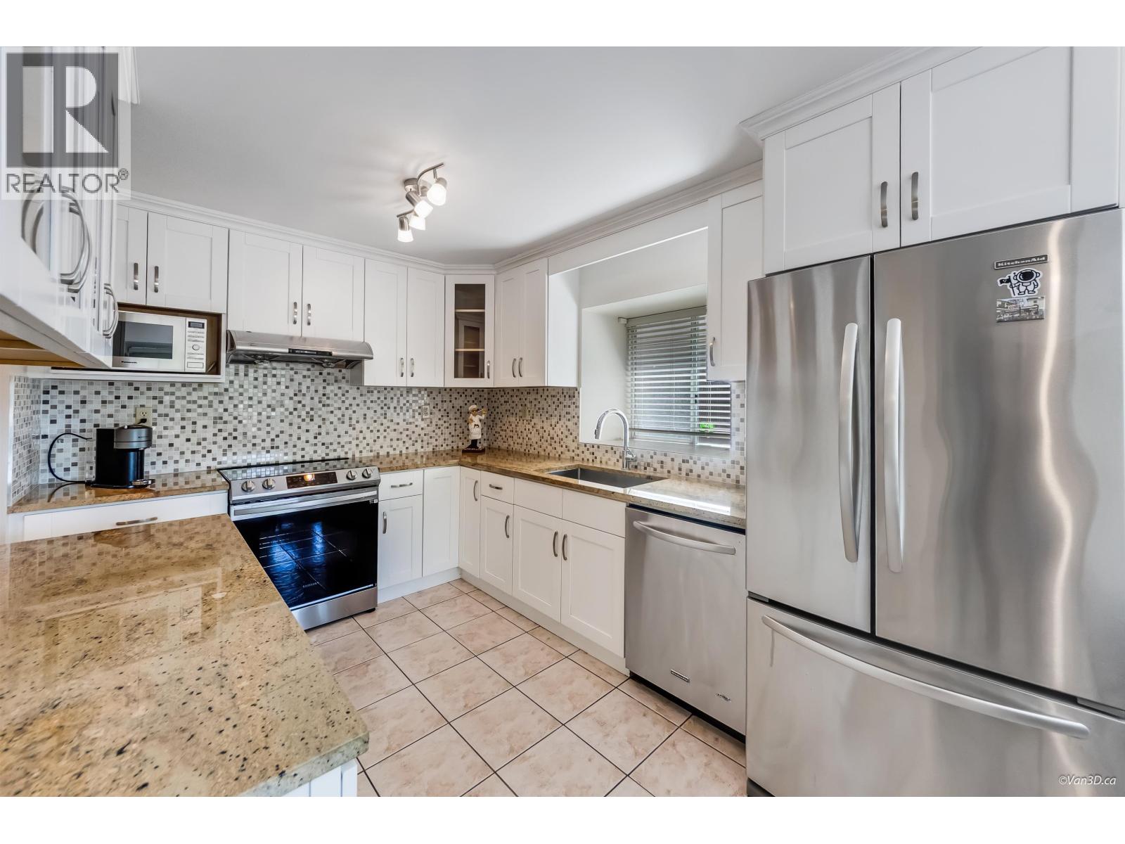 52 7740 ABERCROMBIE DRIVE