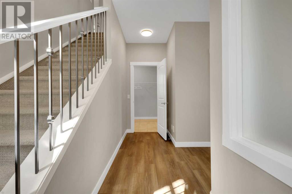 47 Corner Meadows Row NE