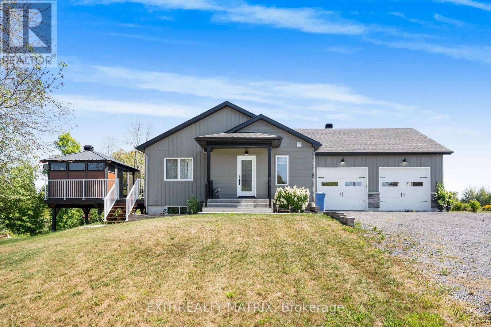 3515 FRONT ROAD E - Photo 3