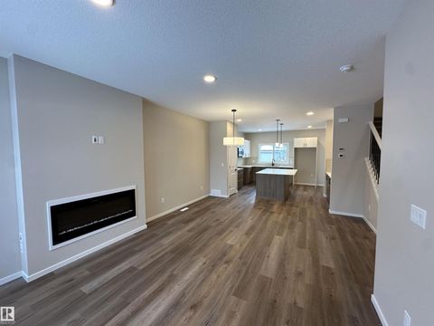 55 SERENO LN Fort Saskatchewan AB T8L0Z9