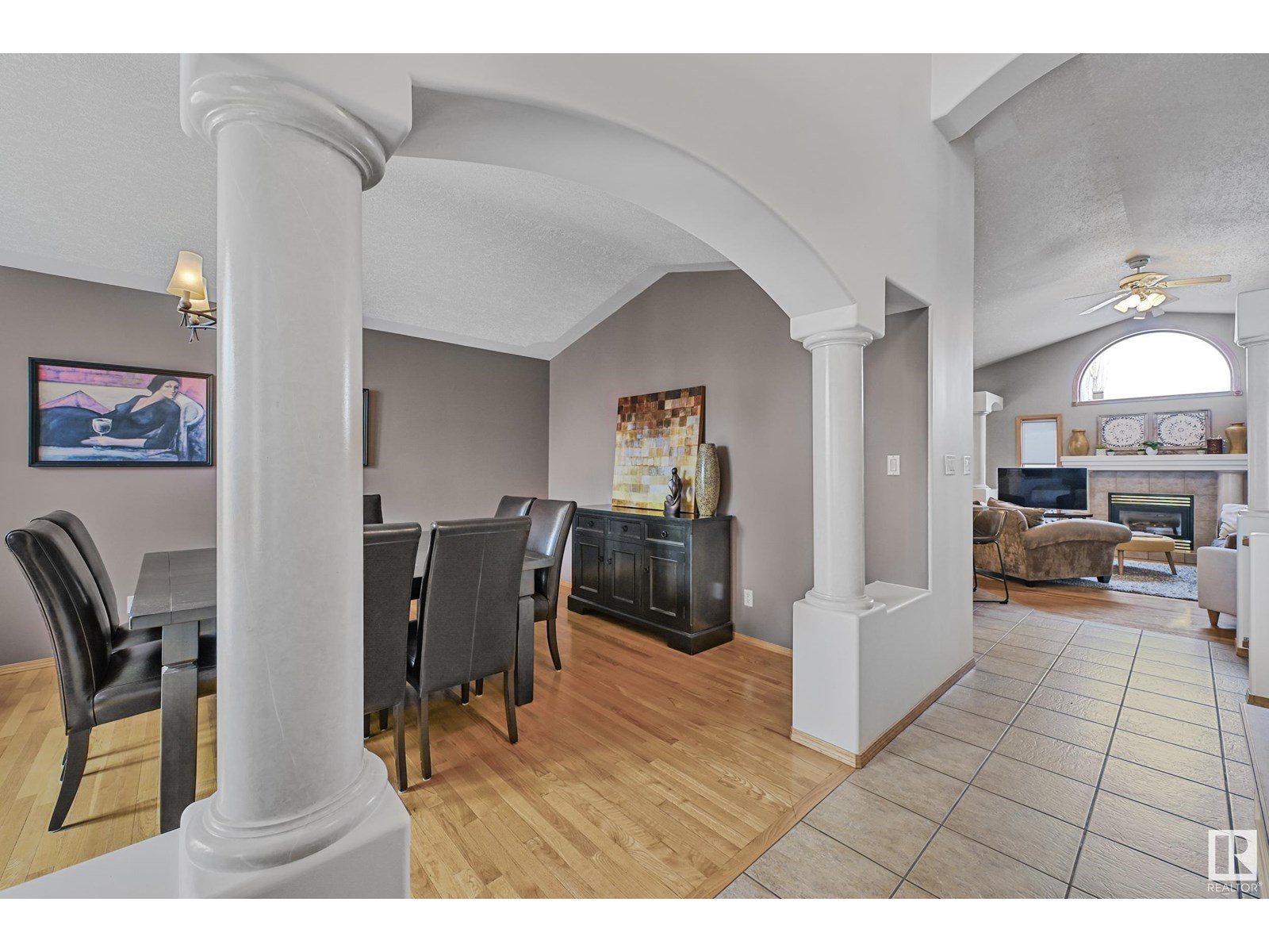 15908 89A ST NW