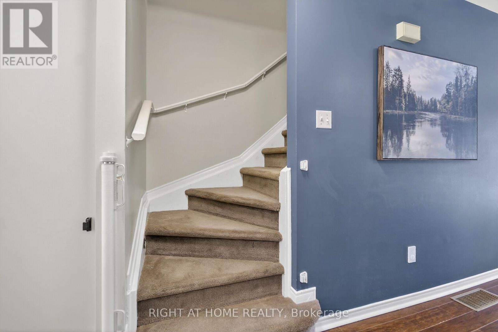 18 - 240 MISSISSIPPI COURT