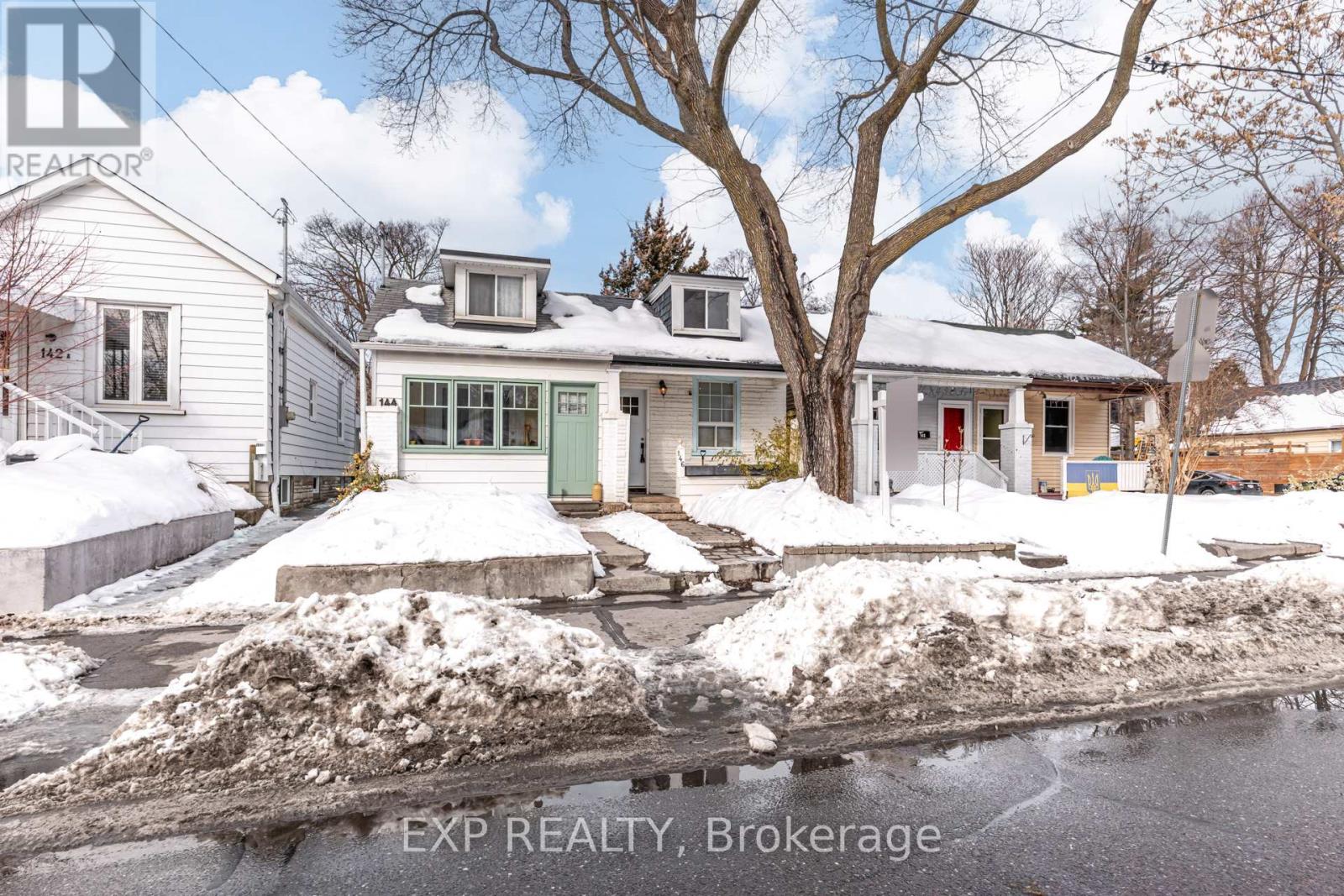146 HANSON STREET