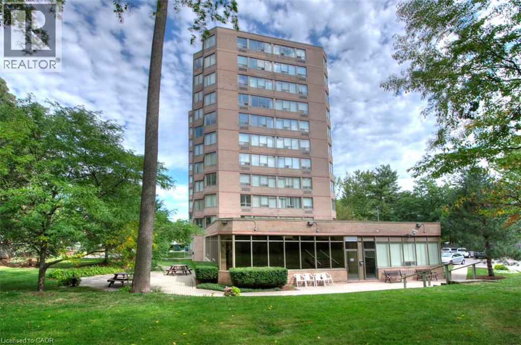 3227 KING Street E Unit# 409