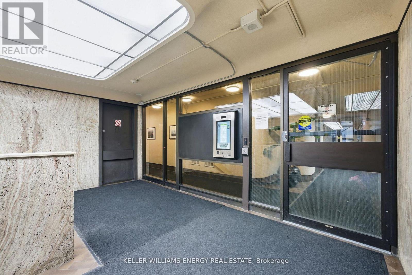 1514 - 1 MASSEY SQUARE