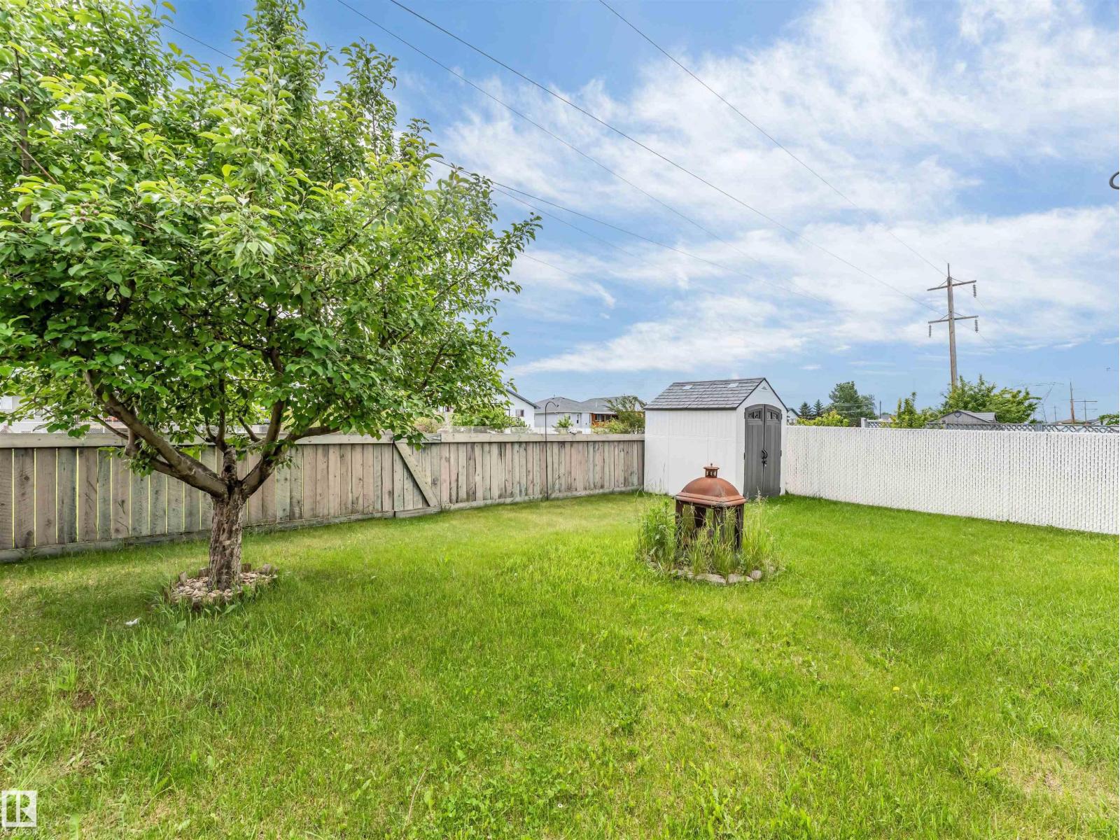 6719 164 Ave NW