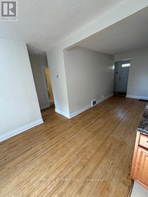 227 SHEPPARD AVENUE W