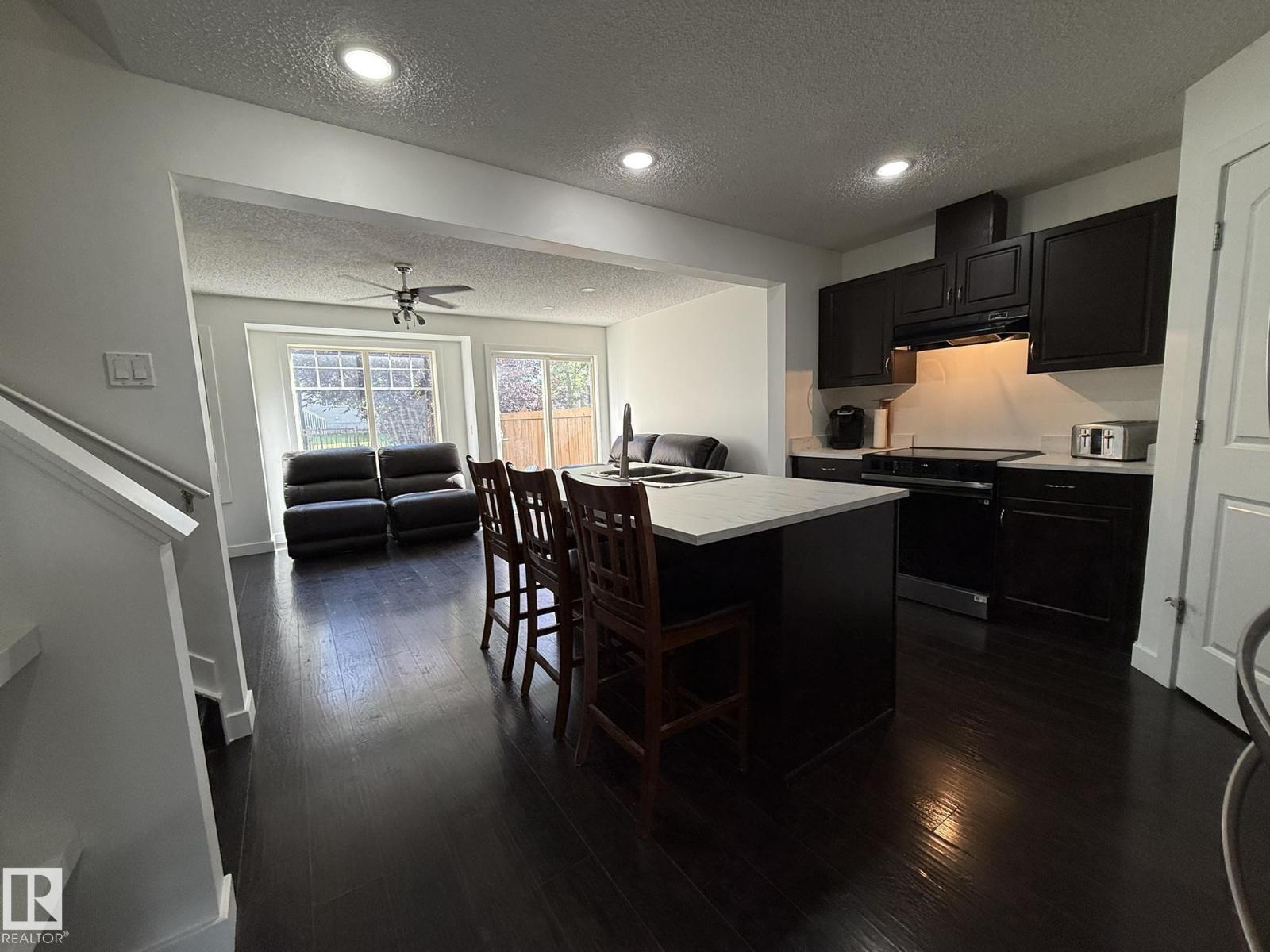#13 14208 36 ST NW