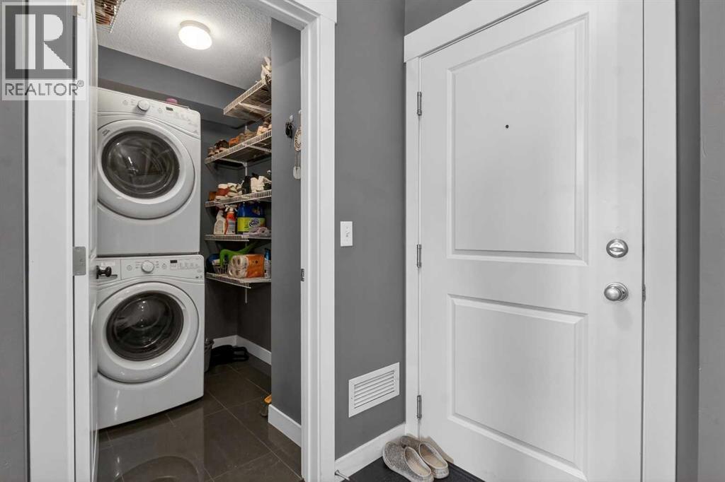 4403, 302 Skyview Ranch Drive NE