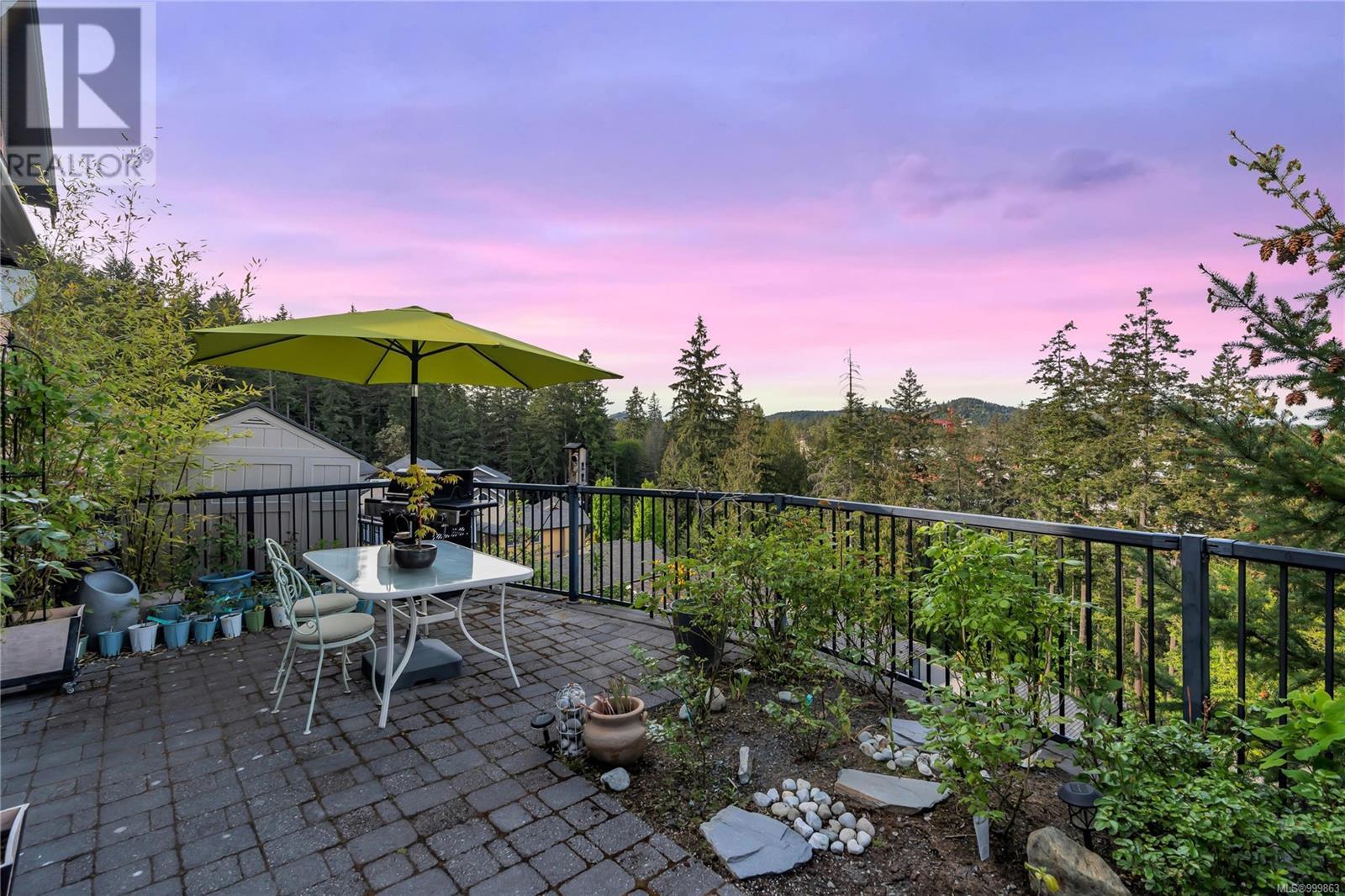2111 Longspur Dr