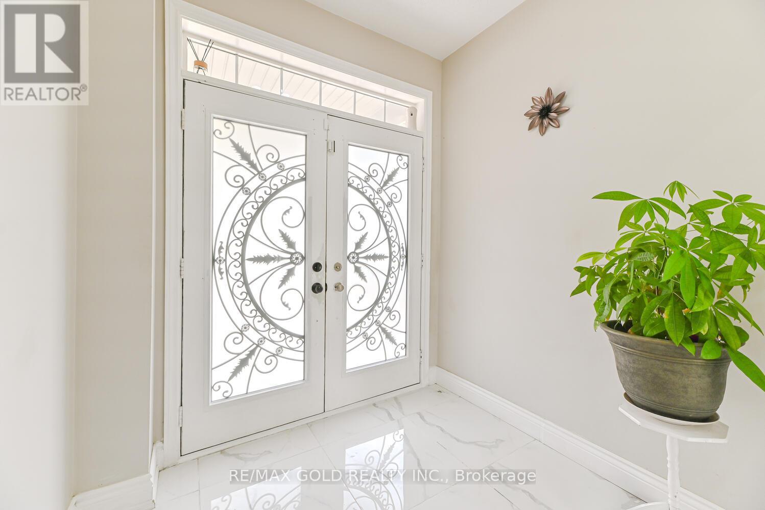 21 SUNNYVALE GATE
