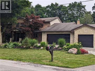355 EDGEHILL Drive Kitchener ON N2P2C8