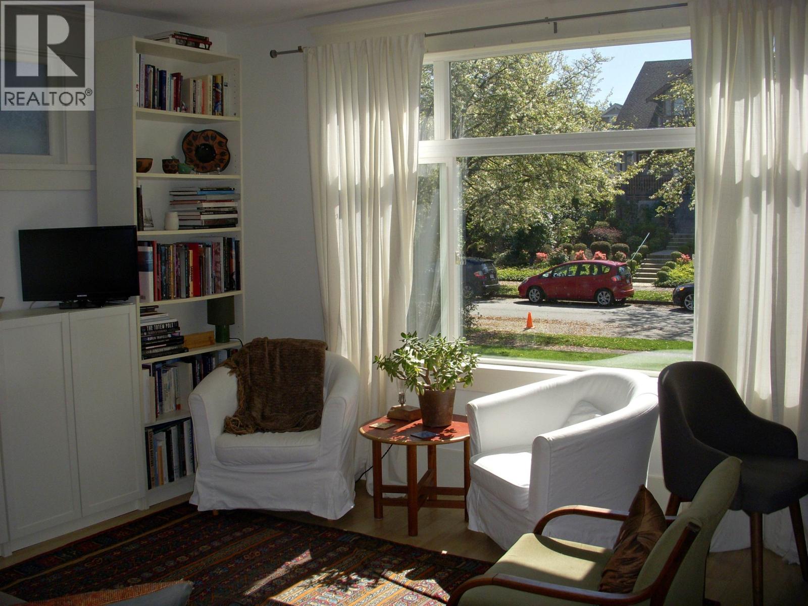 2043-2047 W 14TH AVENUE