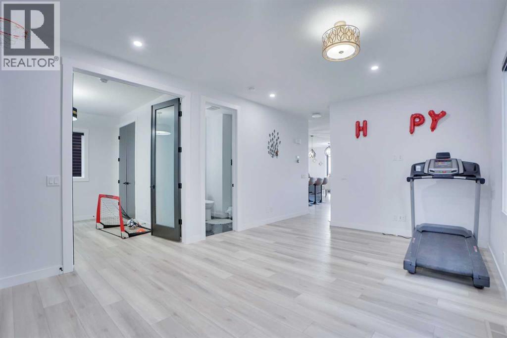 871 Corner Meadows Way NE