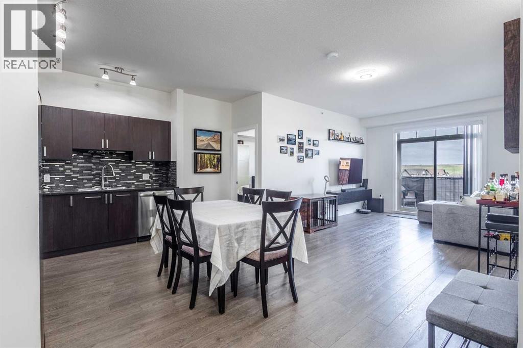 403, 117 Copperpond Common SE