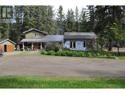 1157 Highway 6 Highway E Cherryville BC V0E2G1
