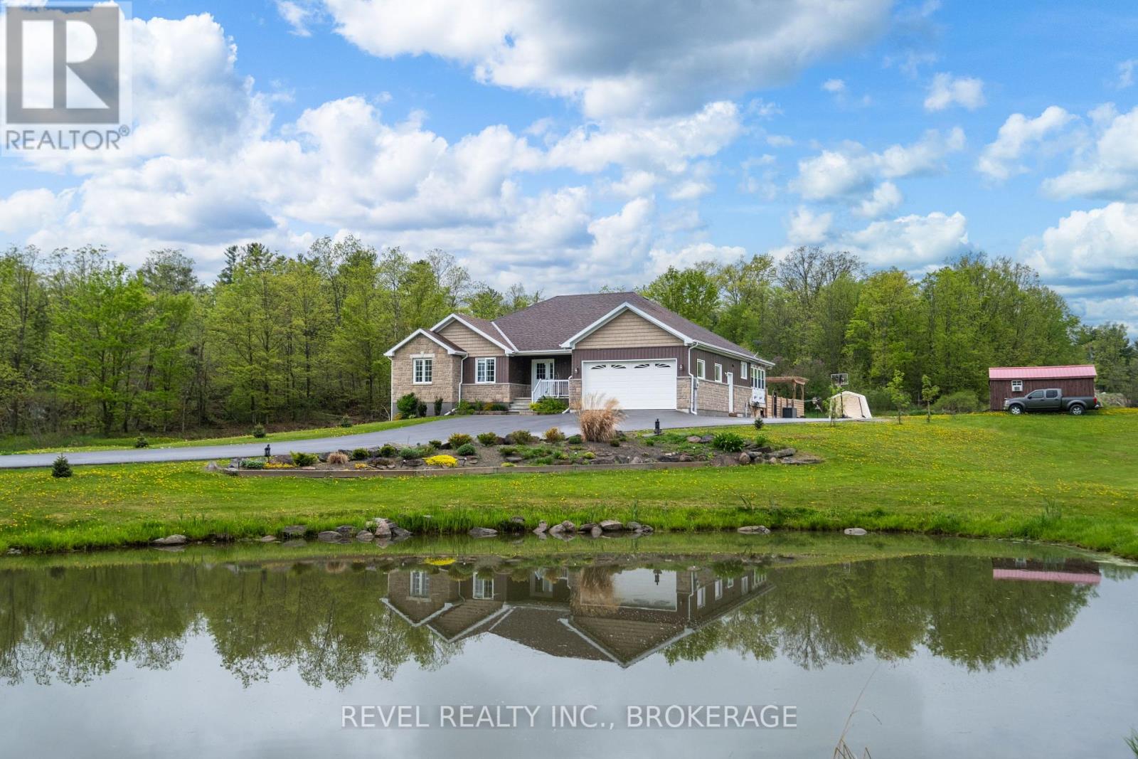 2082 BURNT HILLS ROAD