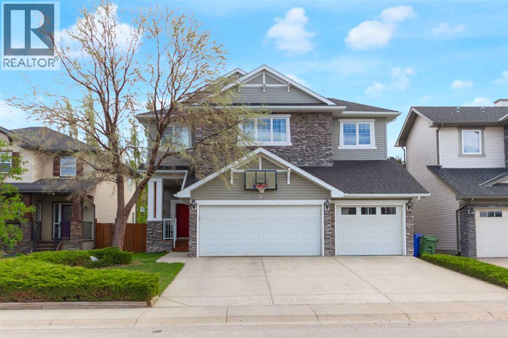8 Elmont Court SW